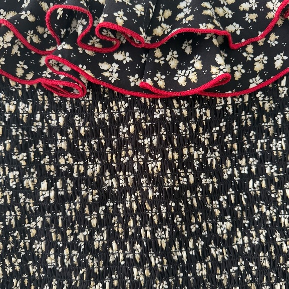 LIKELY Revolve Women’s Harlow Floral Off-the-Shoulder Athena Smocked Crop Top SM - Picture 5 of 9